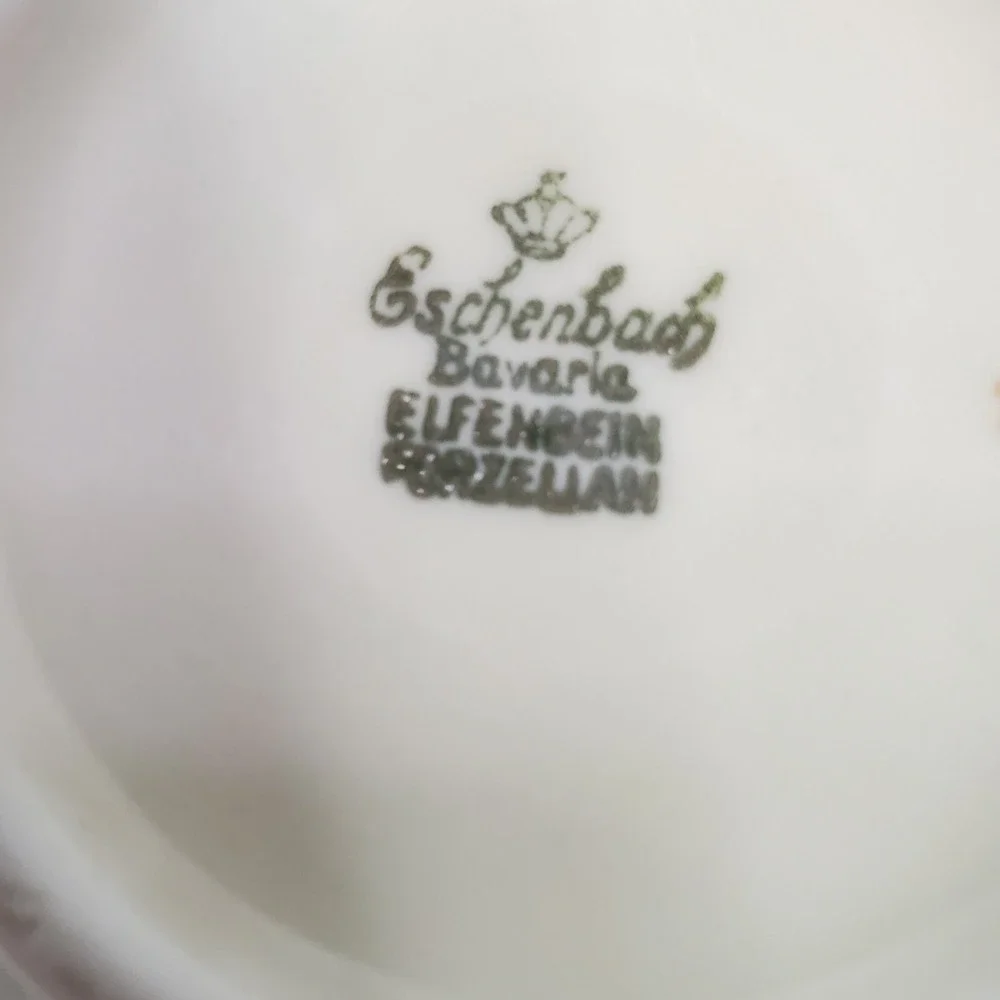 Eschenbach Bavaria Germany Elfenbein Porzellan Sugar Bowl w Lid Floral 2 Handle